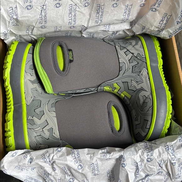 perfect storm Other - Kid Perfect Storm rain boots(reptiles)